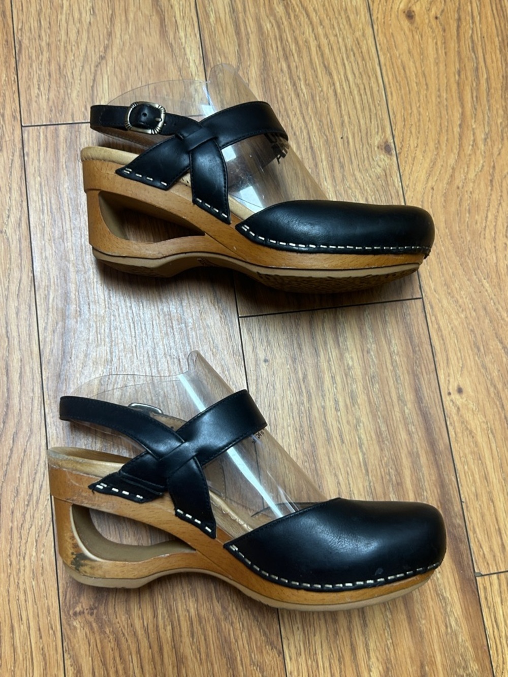 Dansko Taci Mary Jane Clog Shoes Black Leather | EU Size 36